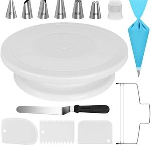 Cake decorating set.